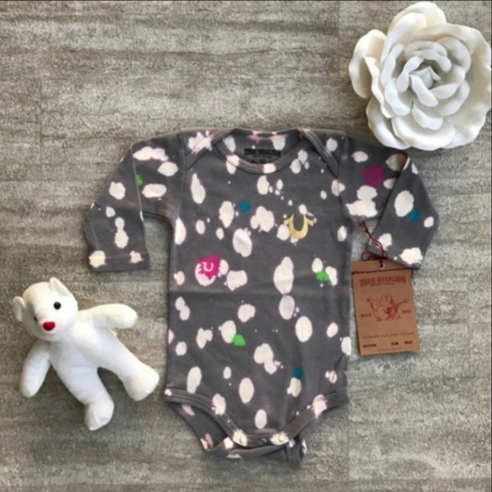 True Religion baby onesie, splatter paint, NWT - Picture 6 of 9